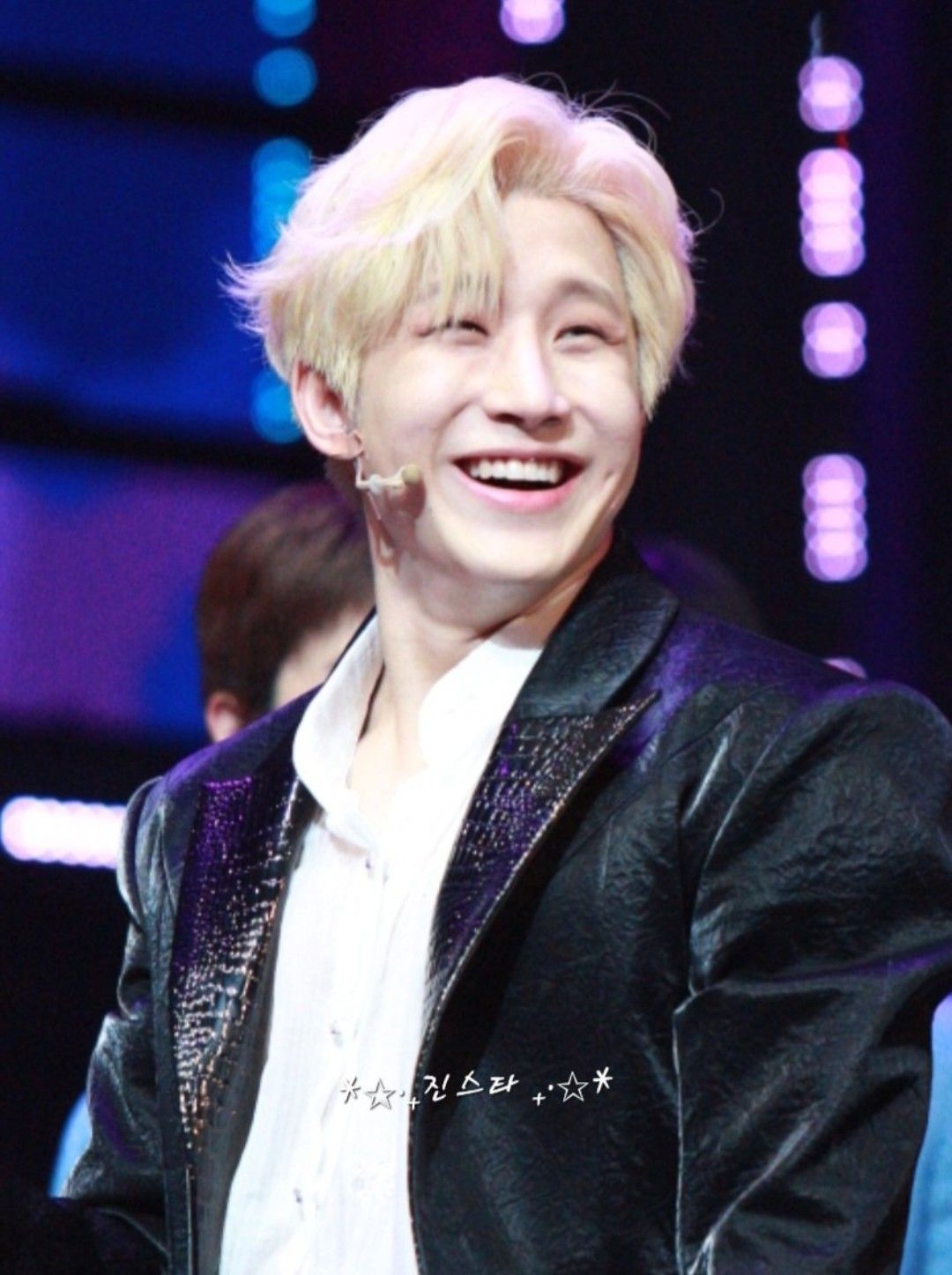 Latest photo of Jinjin (ASTRO)