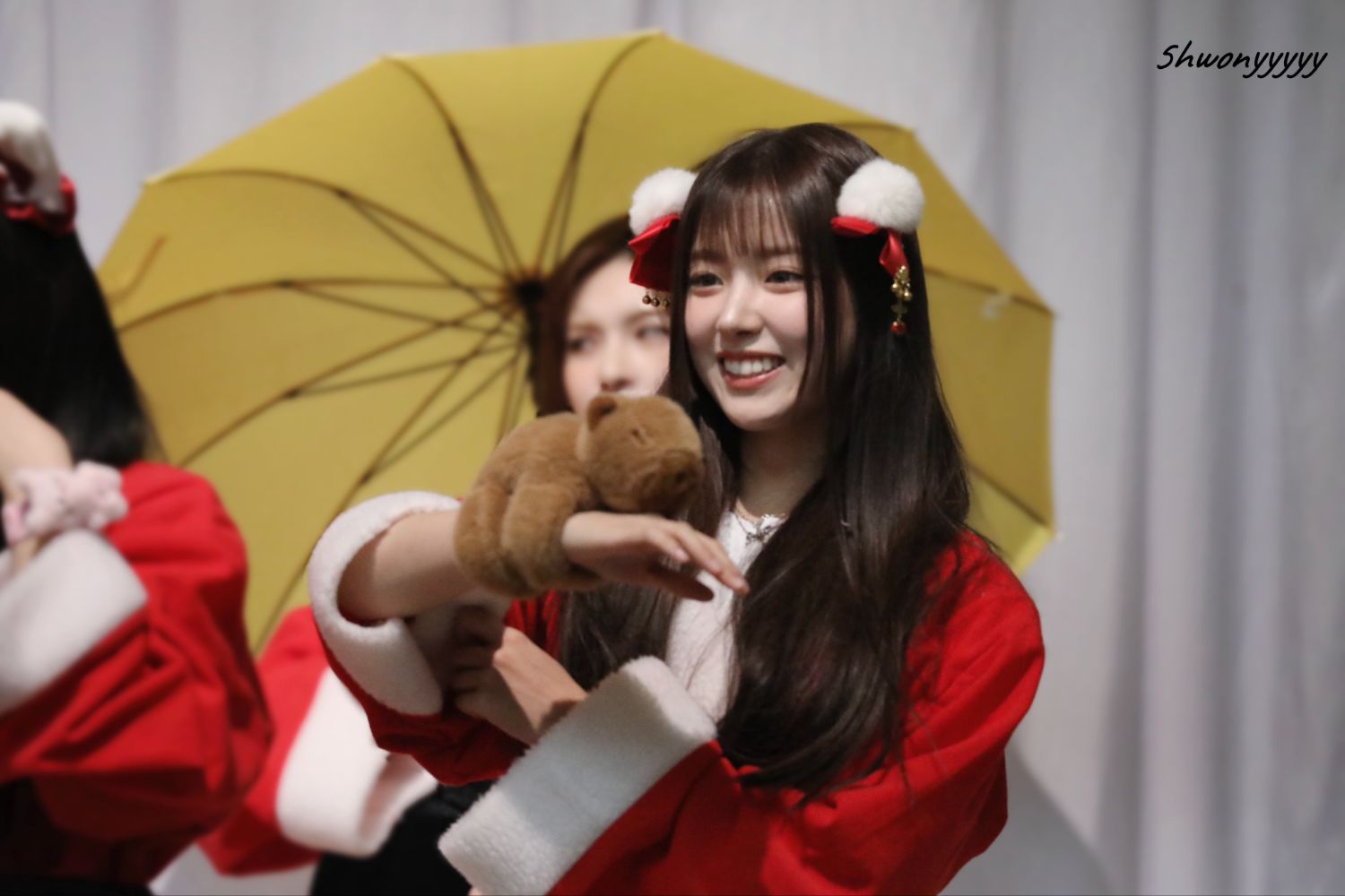 Recent activity shot of NMIXX