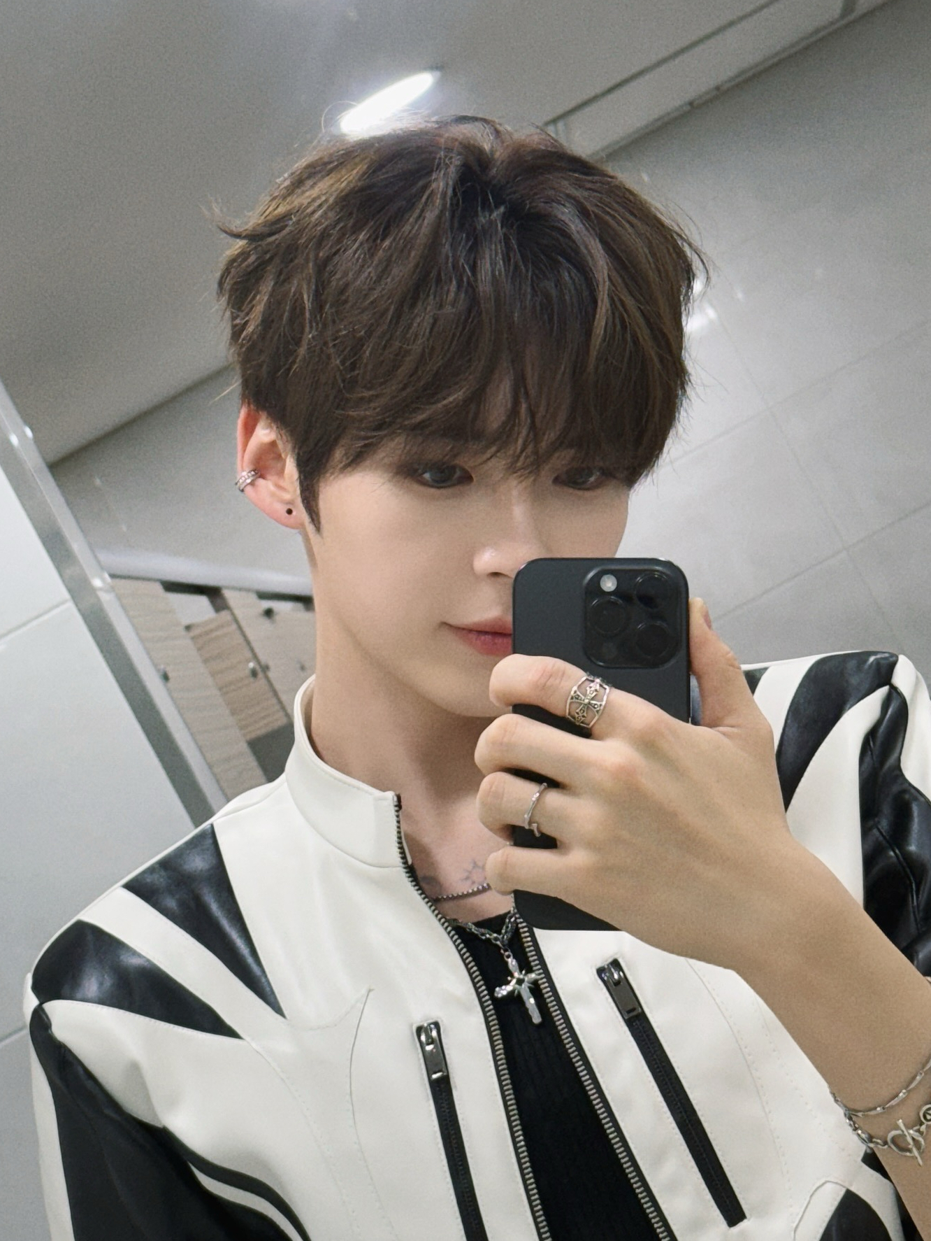 Momen yang diabadikan oleh penggemar Sung Hanbin (ZEROBASEONE)