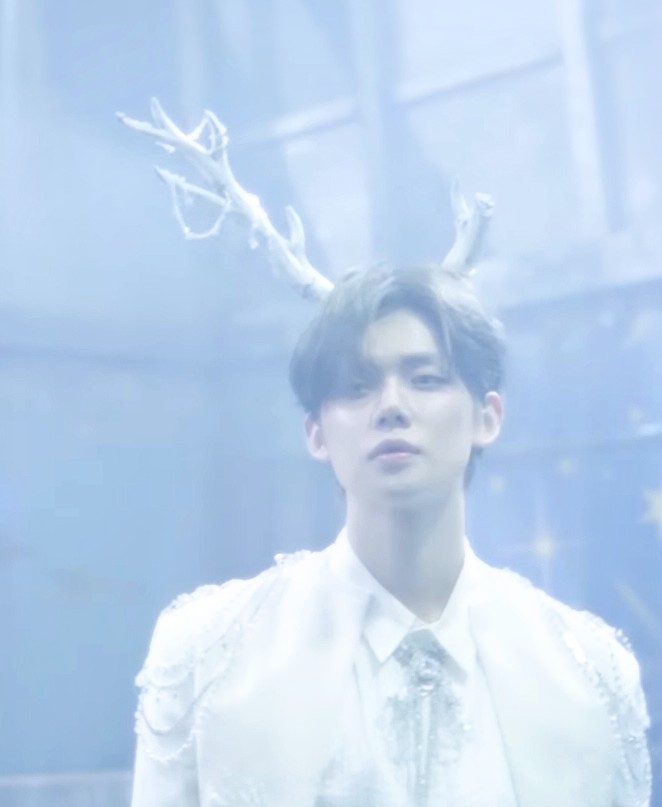 Recent activity shot of Yeonjun (TOMORROW X TOGETHER)