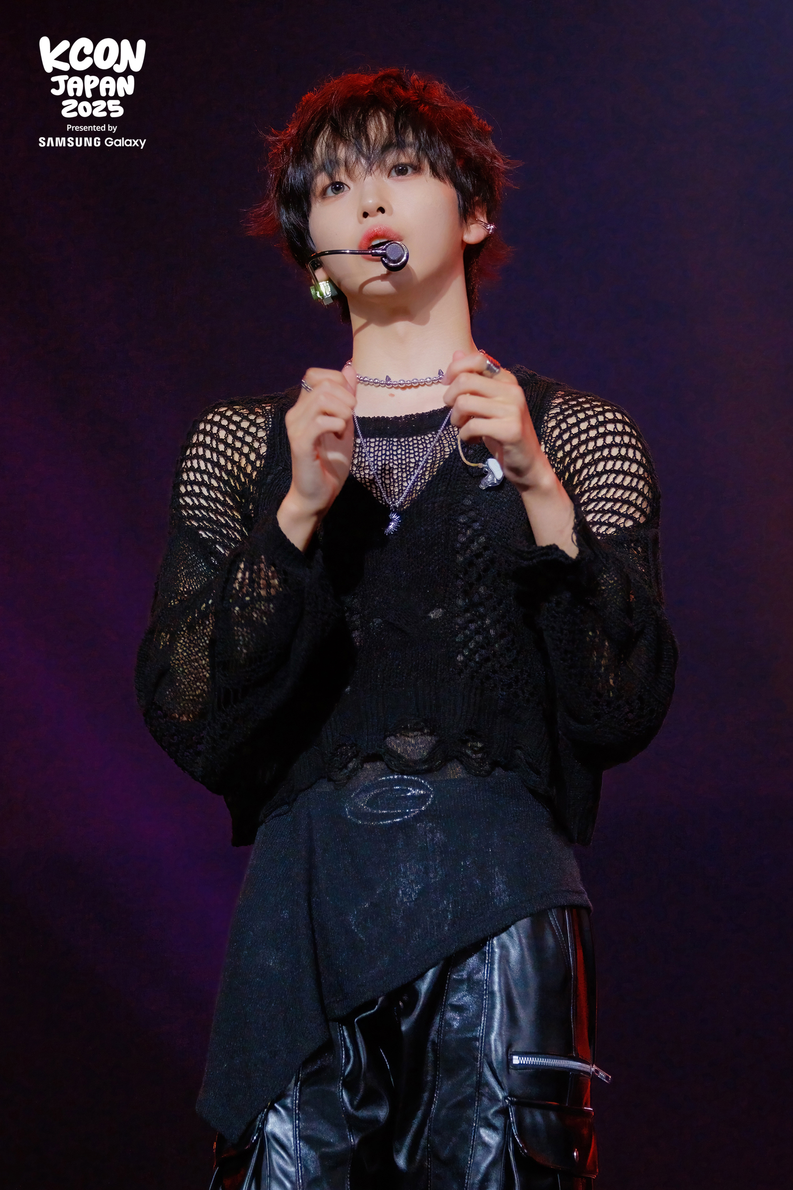 Latest photo of Hyeongjun (CRAVITY)