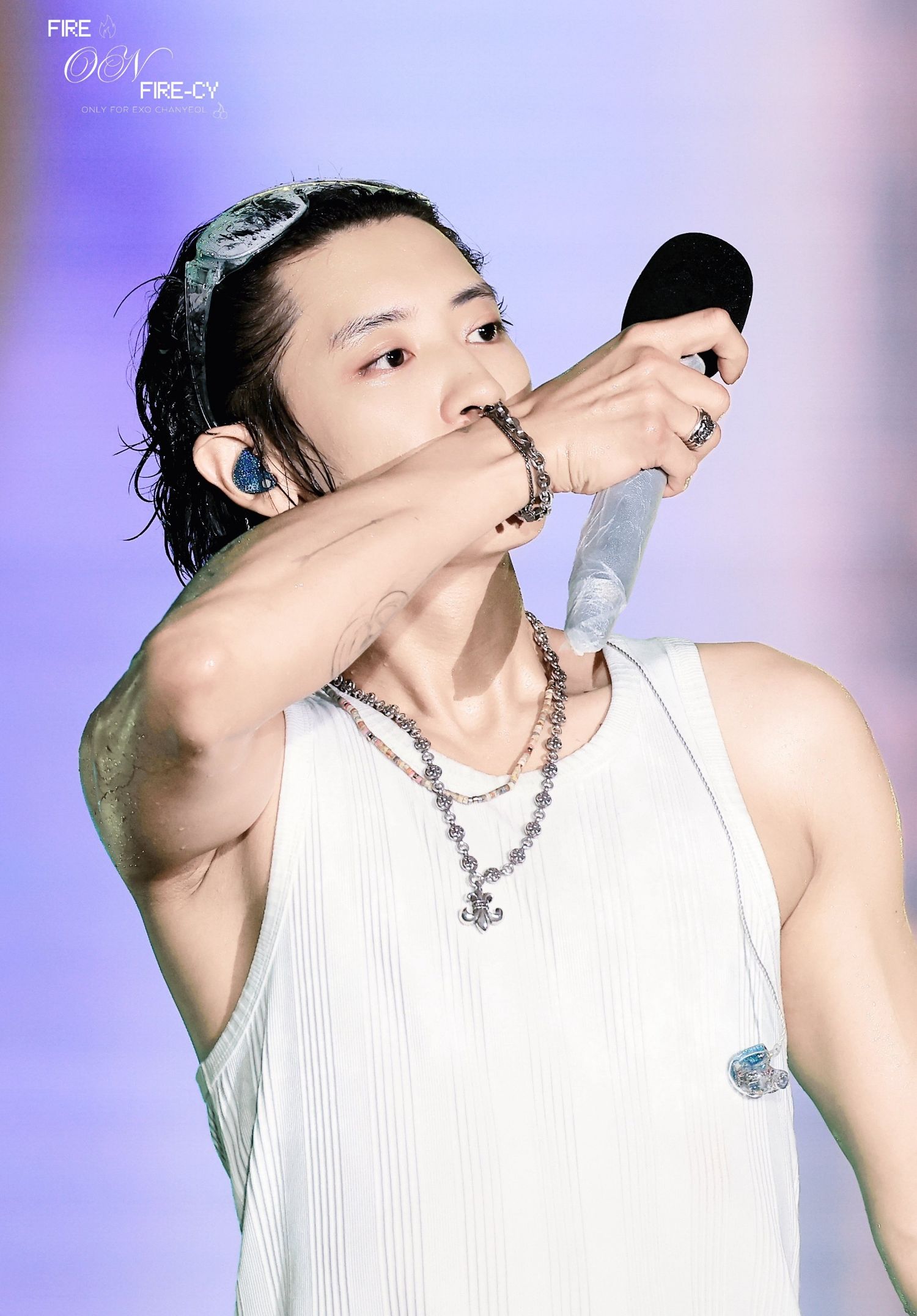 Latest photo of Chanyeol (EXO)