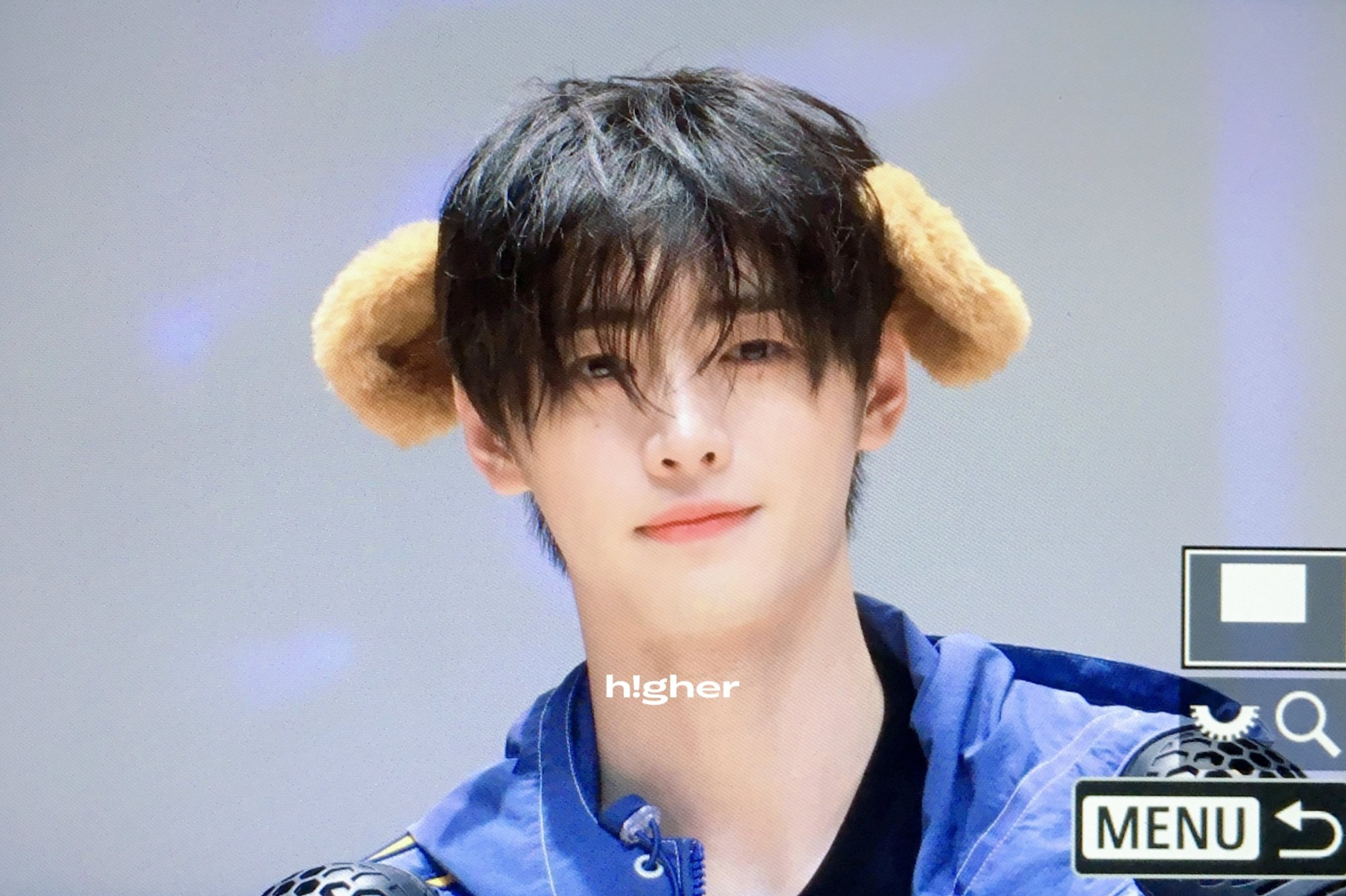 Latest photo of Sunghoon (ENHYPEN)
