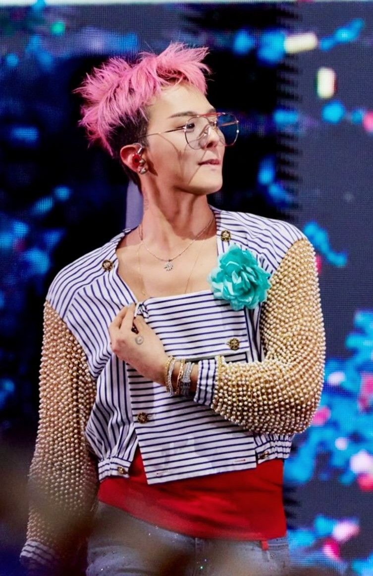 A moment captured by G-DRAGON (BIGBANG)'s fan