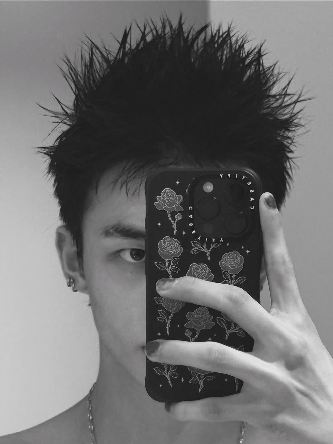 Recent activity shot of Hyunjin (Stray Kids)
