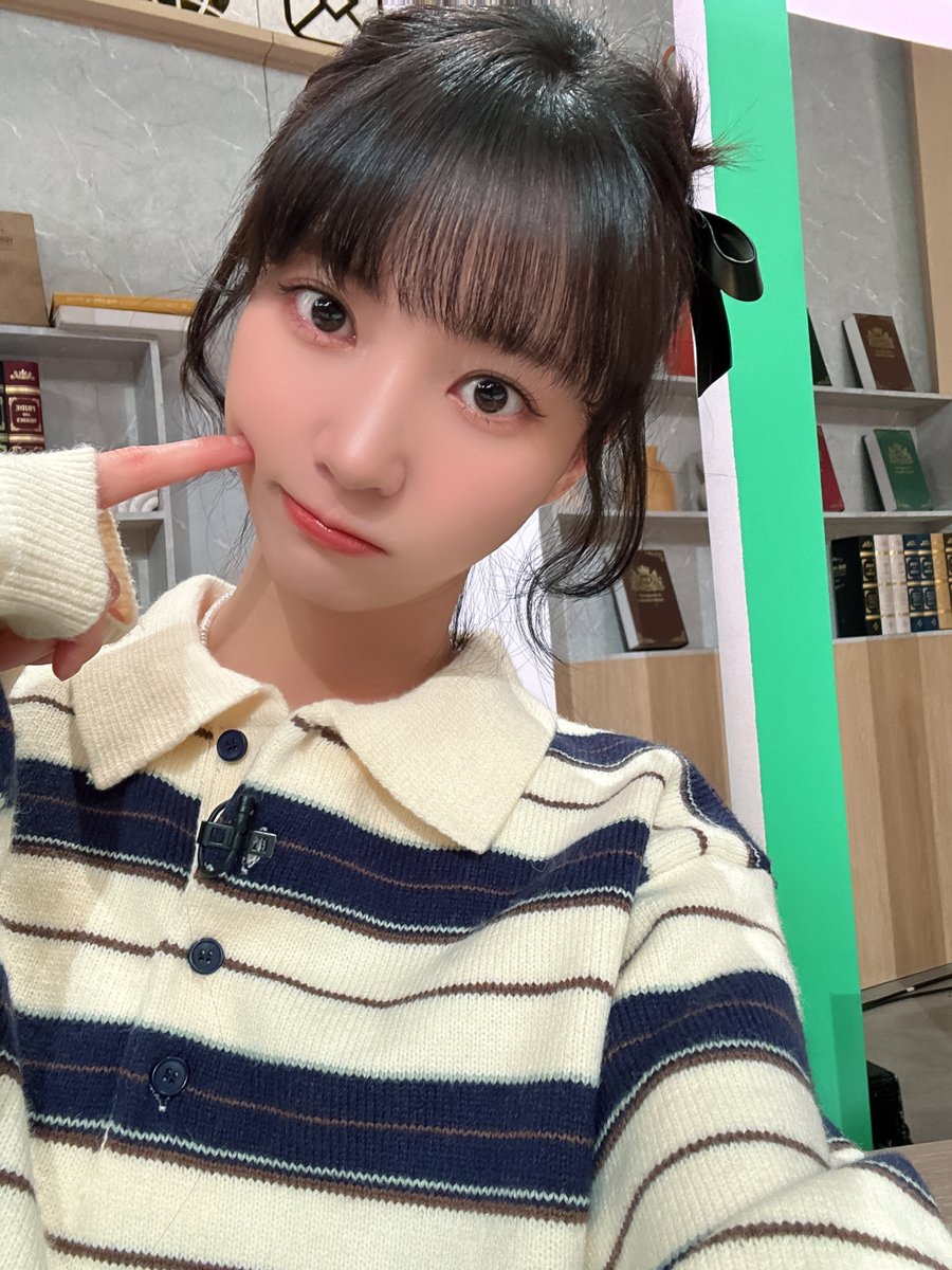 Behind-the-scenes cut of OH MY GIRL