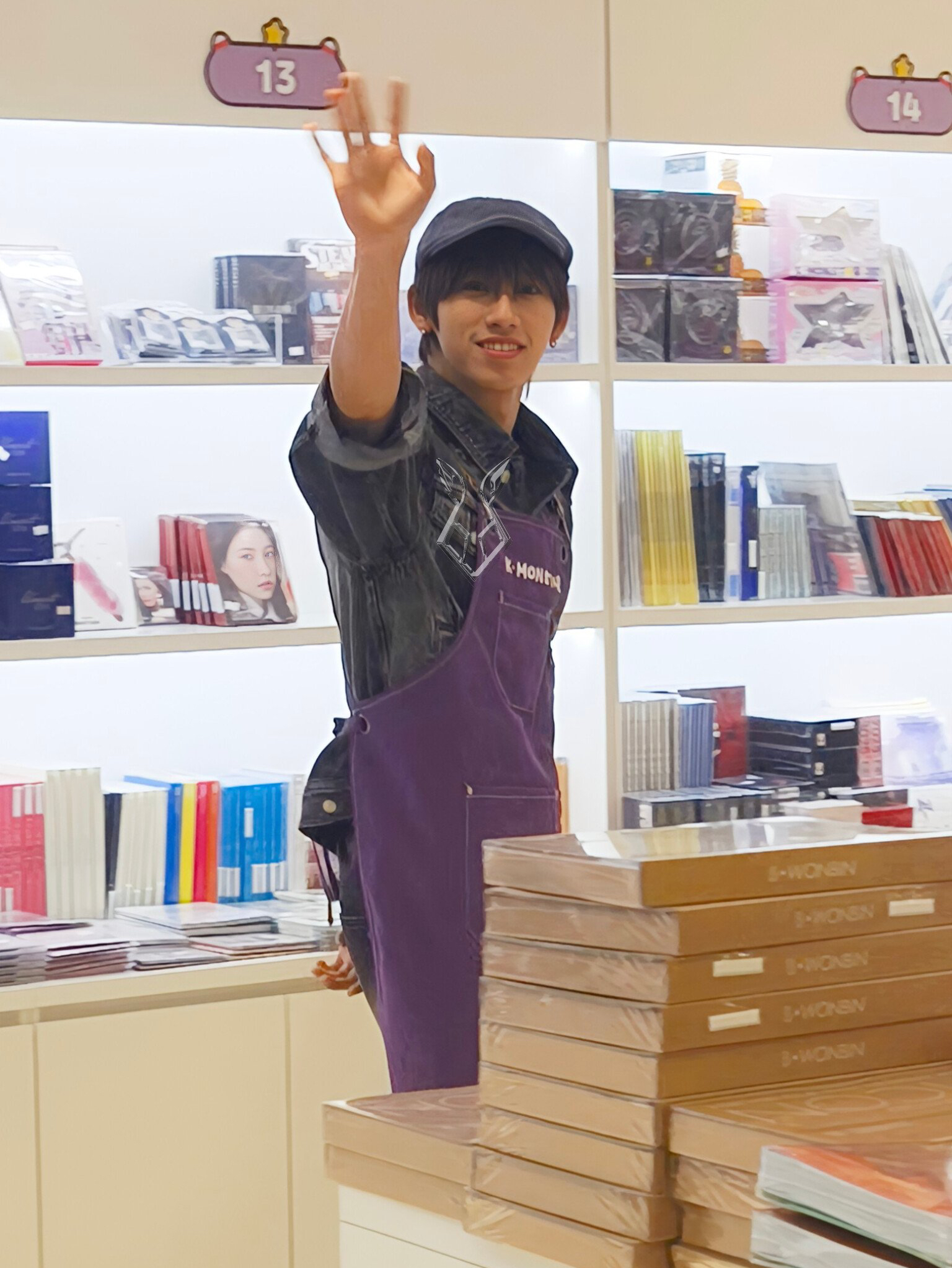 A moment captured by Exxi (SEVENTOEIGHT)'s fan