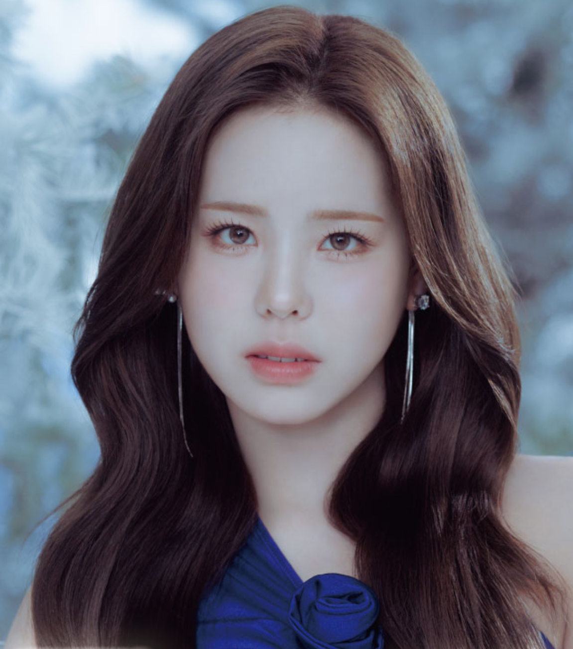 Behind-the-scenes cut of Mako (NiziU)