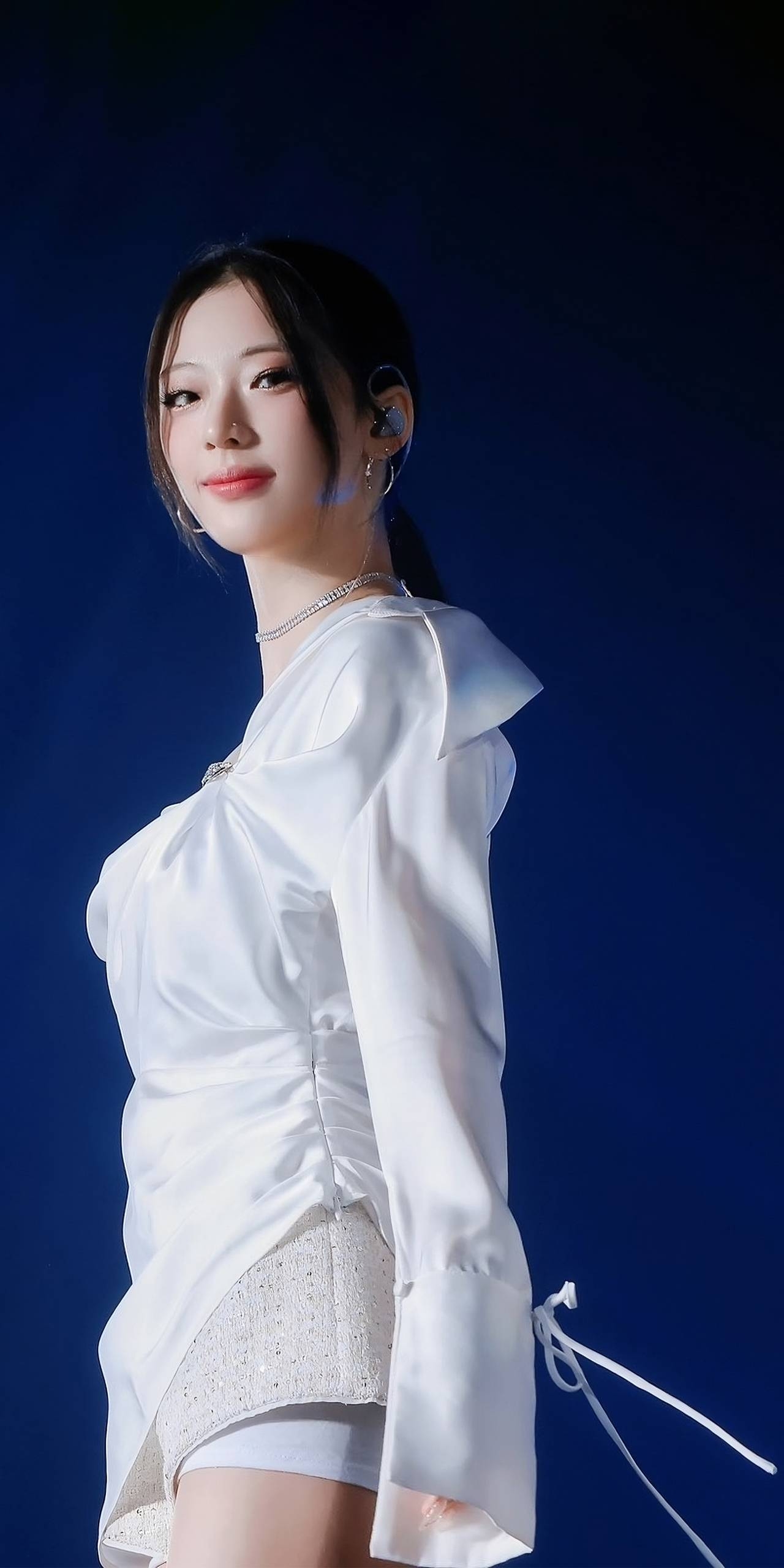 Fandom-recommended wallpaper image of Ruka (BABYMONSTER)