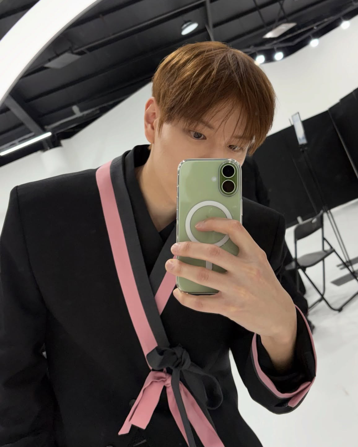 Behind-the-scenes cut of Seungmin (Stray Kids)