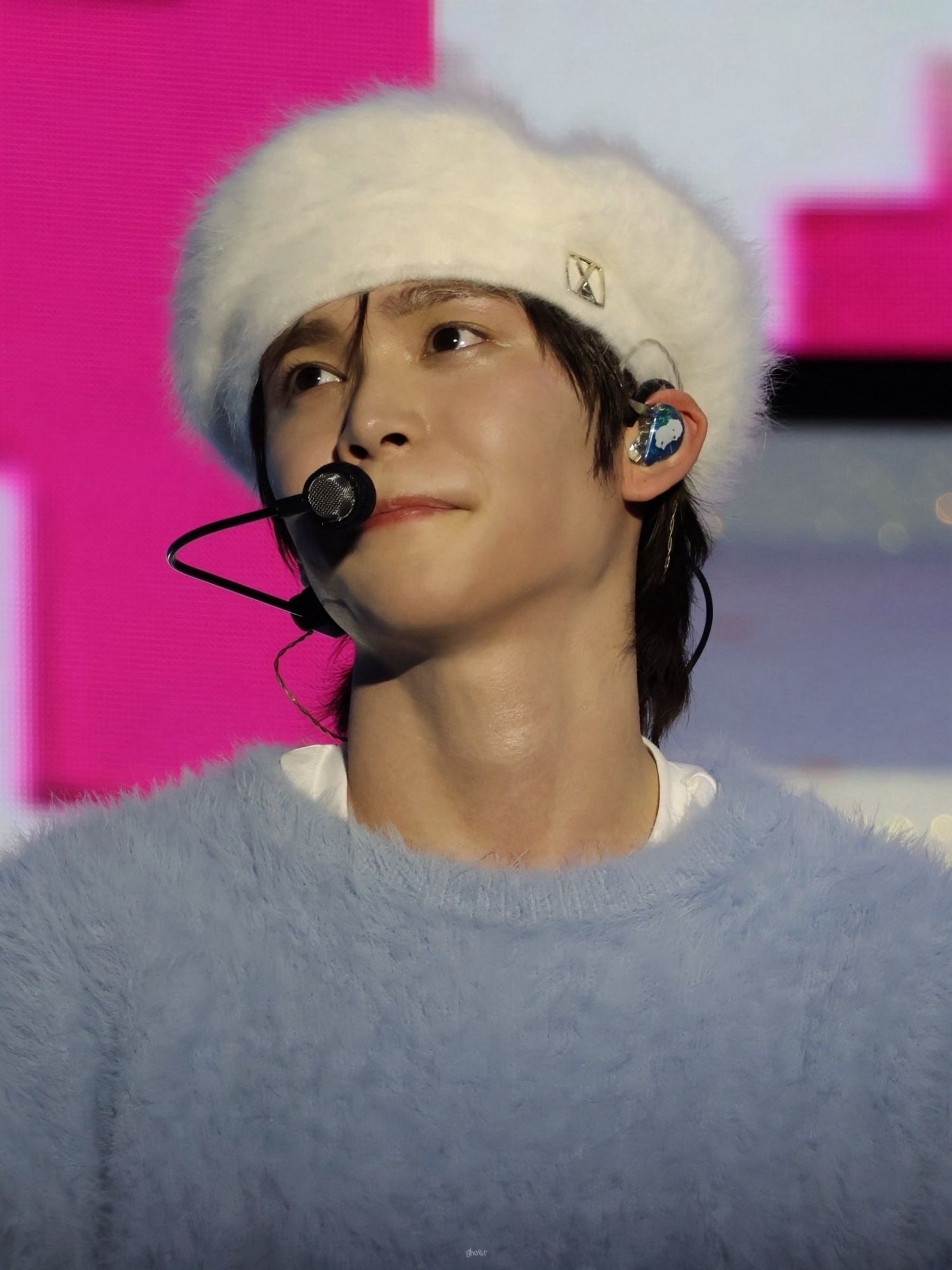 Recent activity shot of Eunseok (RIIZE)