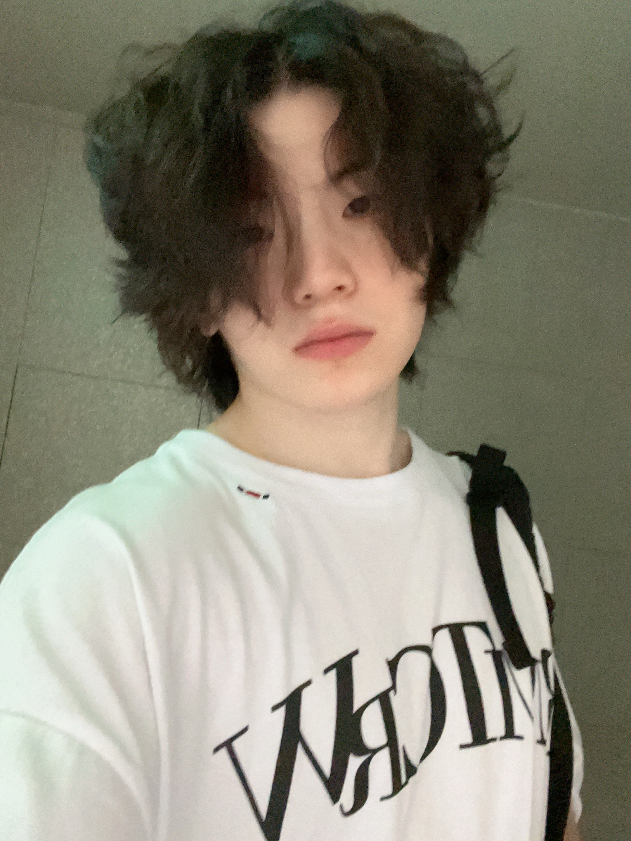 Foto aktivitas terbaru Woozi (SEVENTEEN)