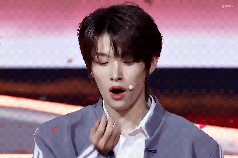 A moment captured by Chen Kaiwen's fan