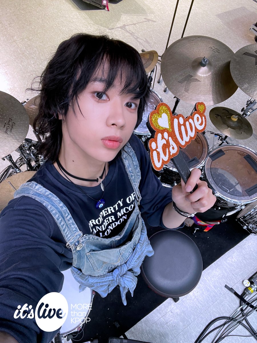 Recent activity shot of Hi-Fi Un!corn