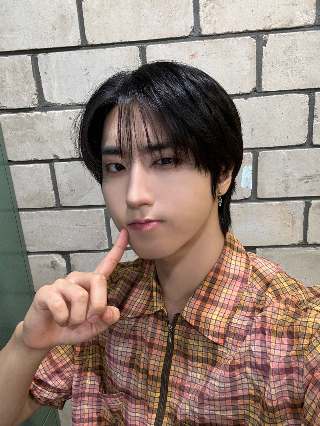 Latest photo of HAN (Stray Kids)