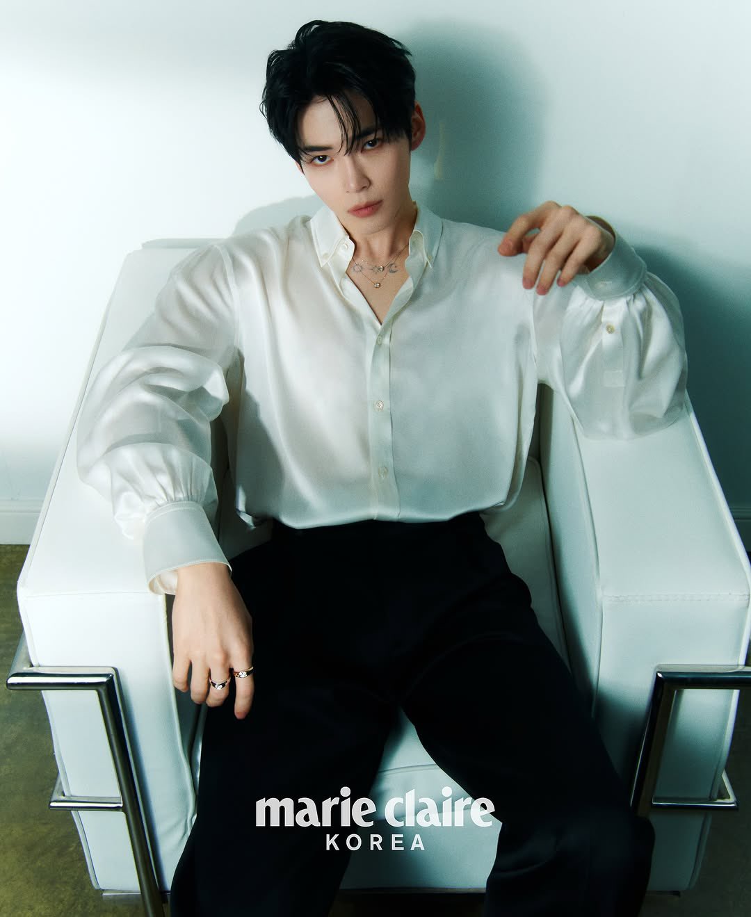 Behind-the-scenes cut of Sung Hanbin (ZEROBASEONE)