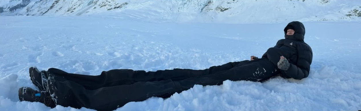 Behind-the-scenes cut of Martin (CORTIS)