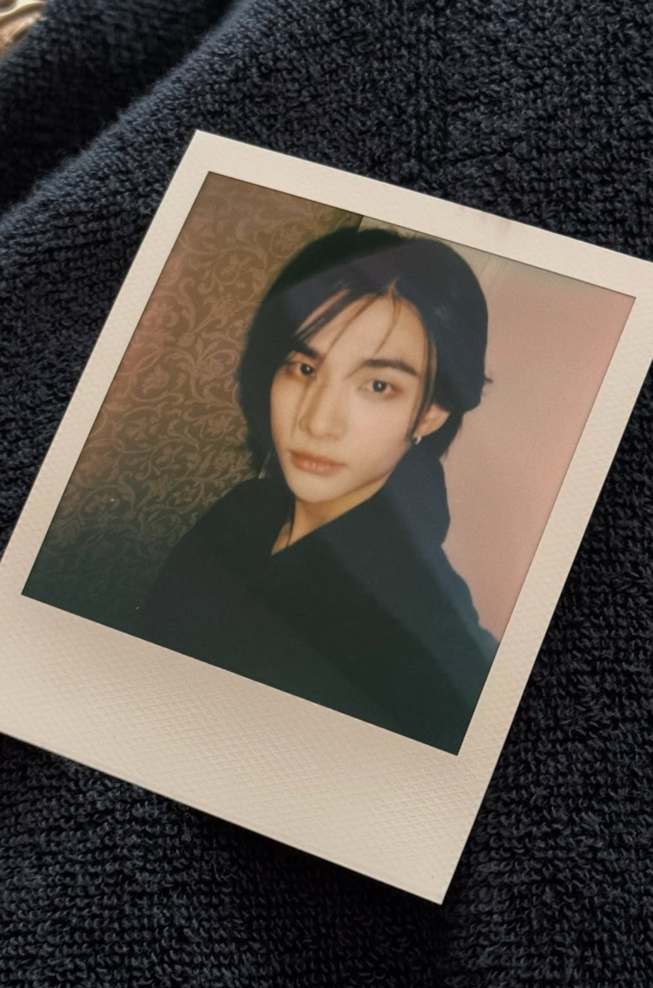 Behind-the-scenes cut of Hyunjin (Stray Kids)