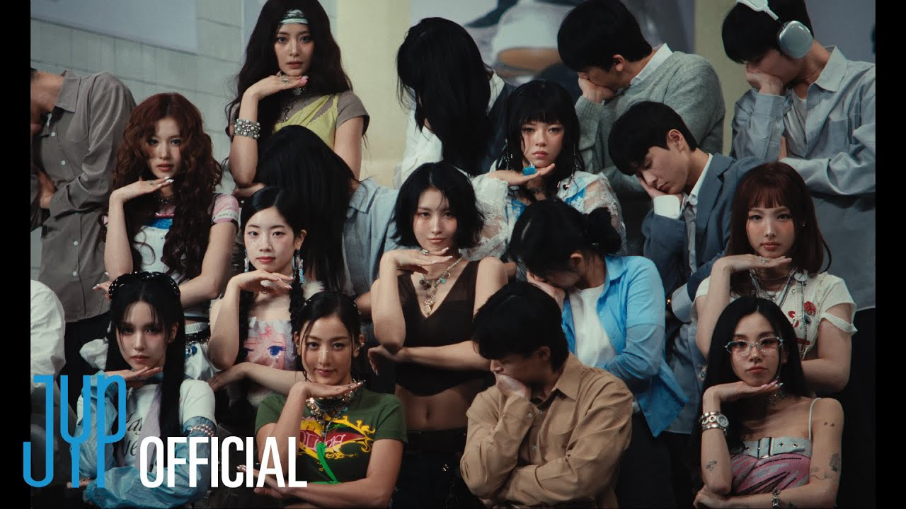 Behind-the-scenes cut of TWICE