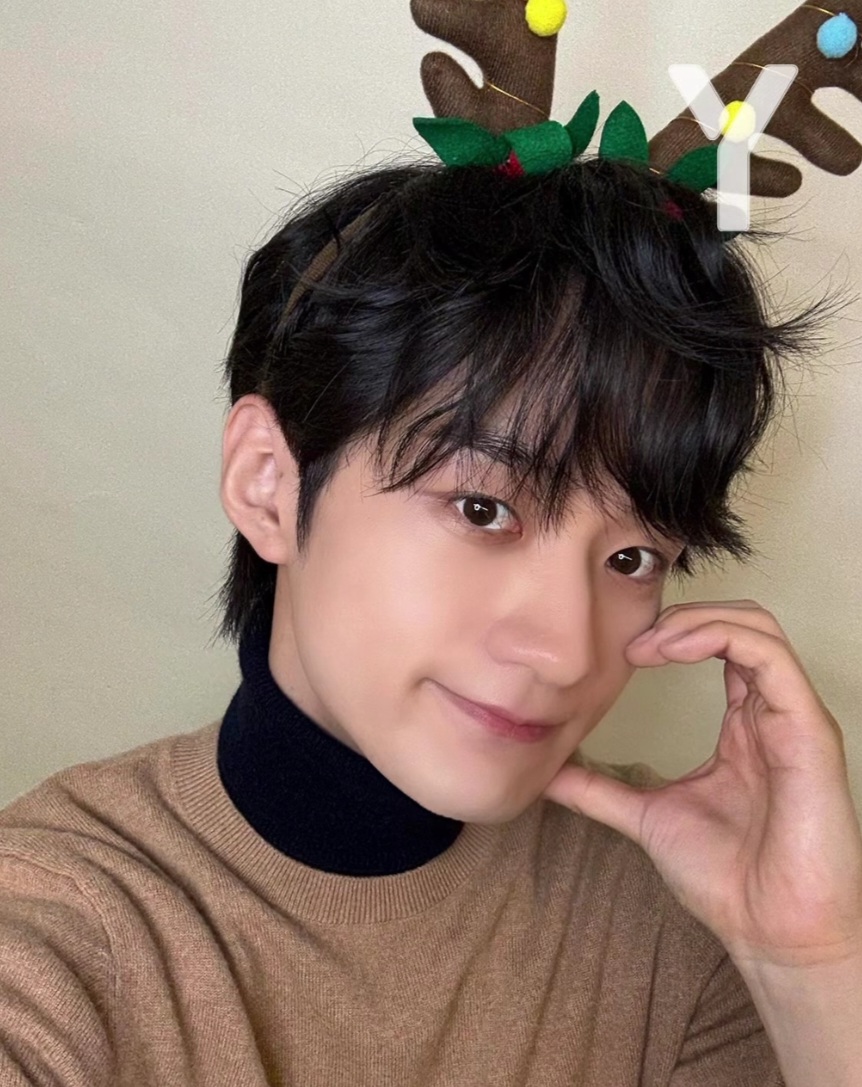 A moment captured by Yongseung (VERIVERY)'s fan