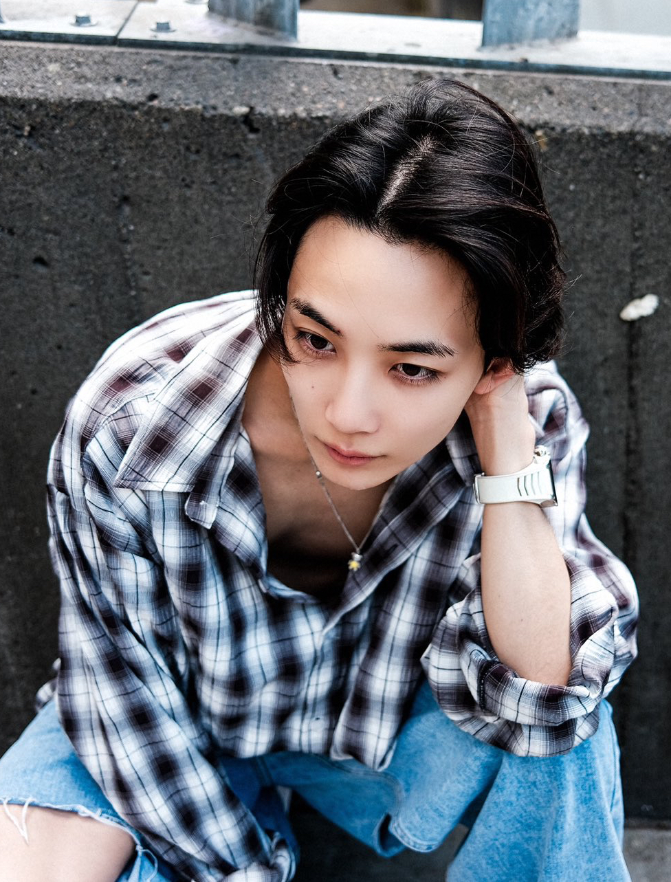 A moment captured by Jeonghan (SEVENTEEN)'s fan