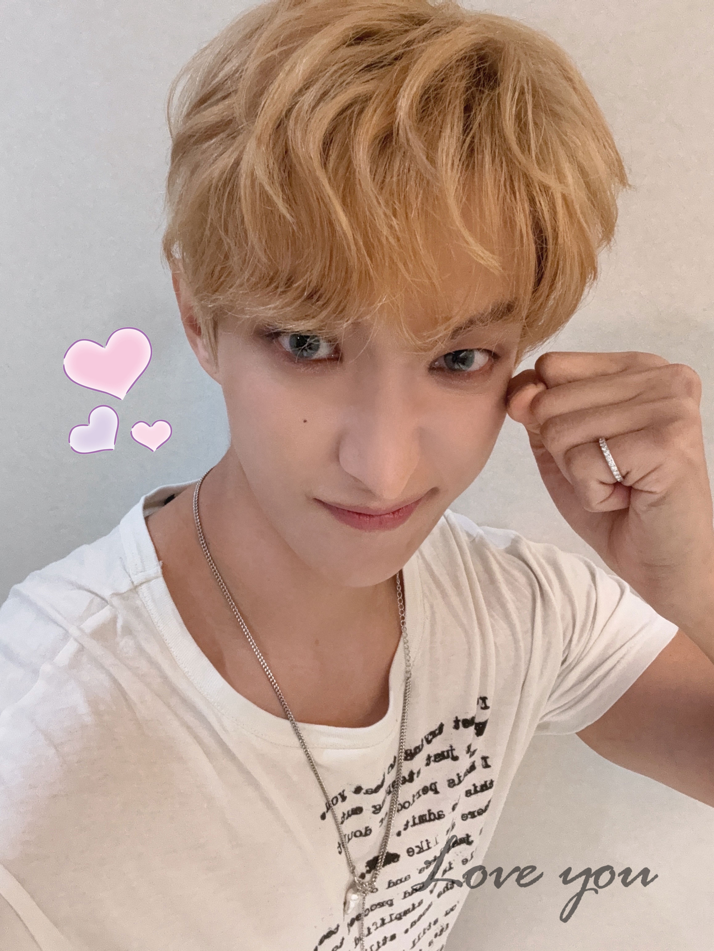 DK (SEVENTEEN)的最新活動照片