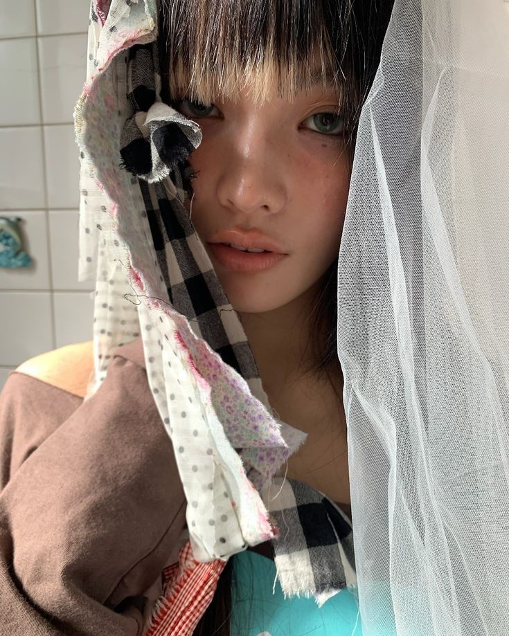 Recent activity shot of Iroha (ILLIT)