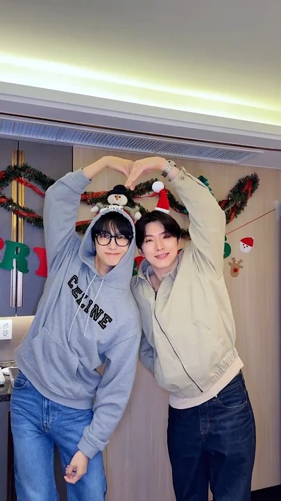 亨元 (MONSTA X)的最新活動照片