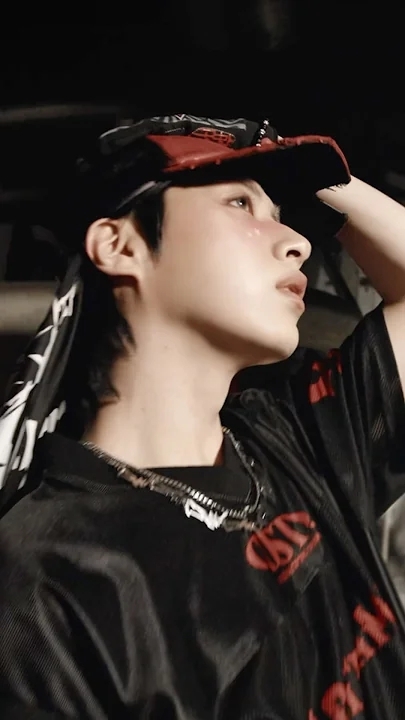 A moment captured by ONEUS's fan