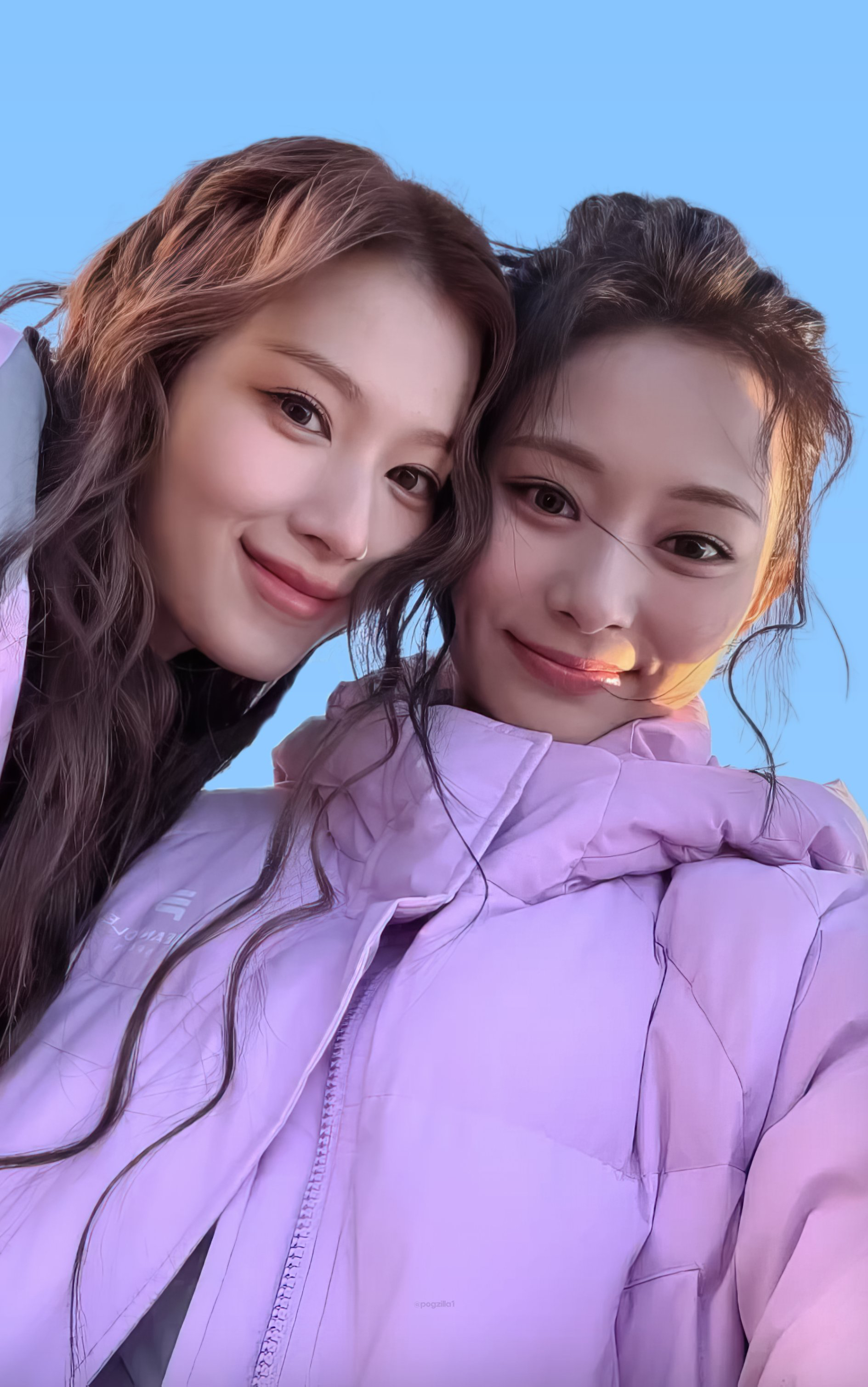 Latest photo of TWICE