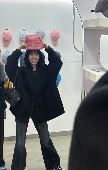 A moment captured by STAYC's fan