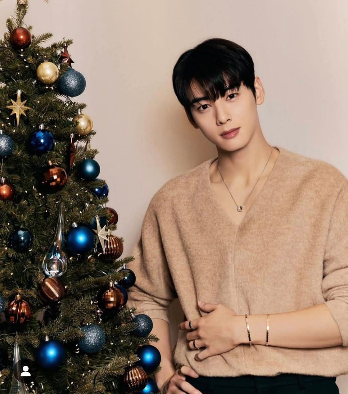 A moment captured by Eunwoo (ASTRO)'s fan