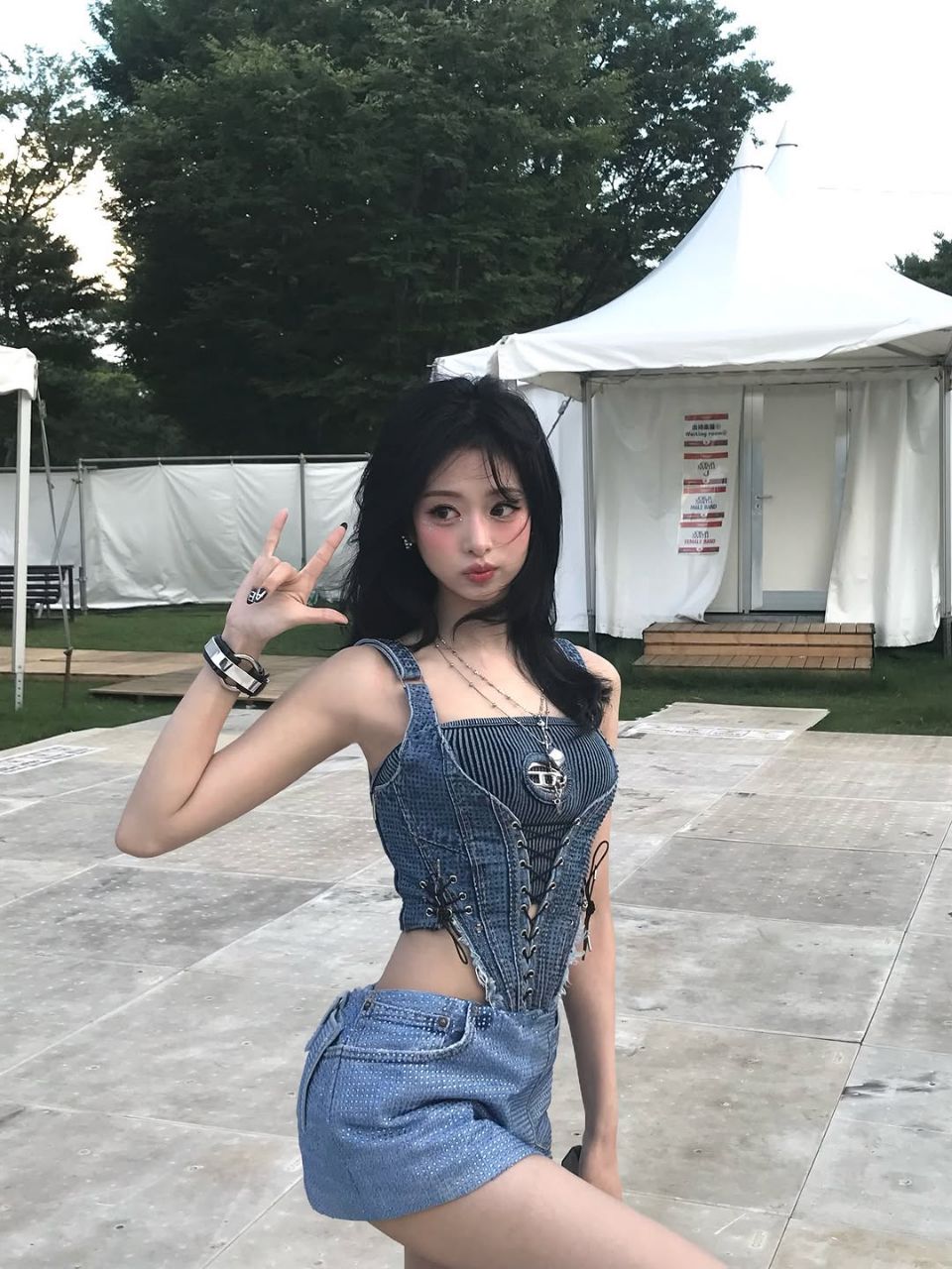 Foto terbaru Ahyeon (BABYMONSTER)