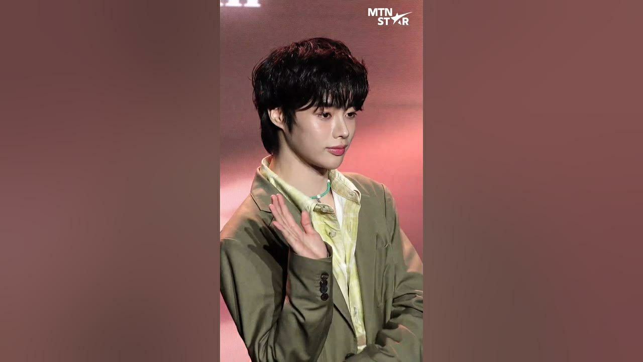 Momen yang diabadikan oleh penggemar Hanbin (TEMPEST)