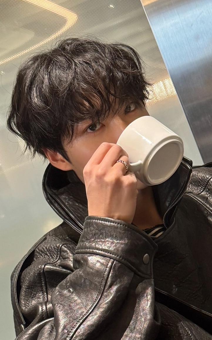 Recent activity shot of Seonghwa (ATEEZ)