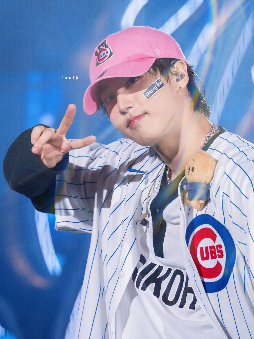Latest photo of HAN (Stray Kids)