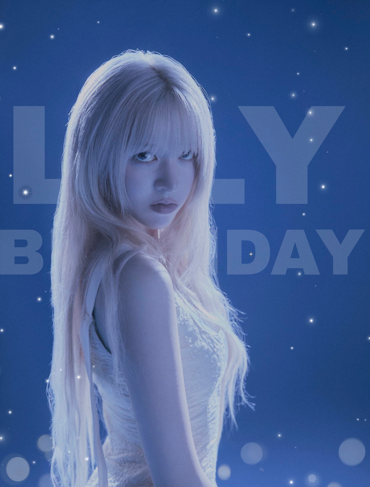 Recent activity shot of LILY (NMIXX)