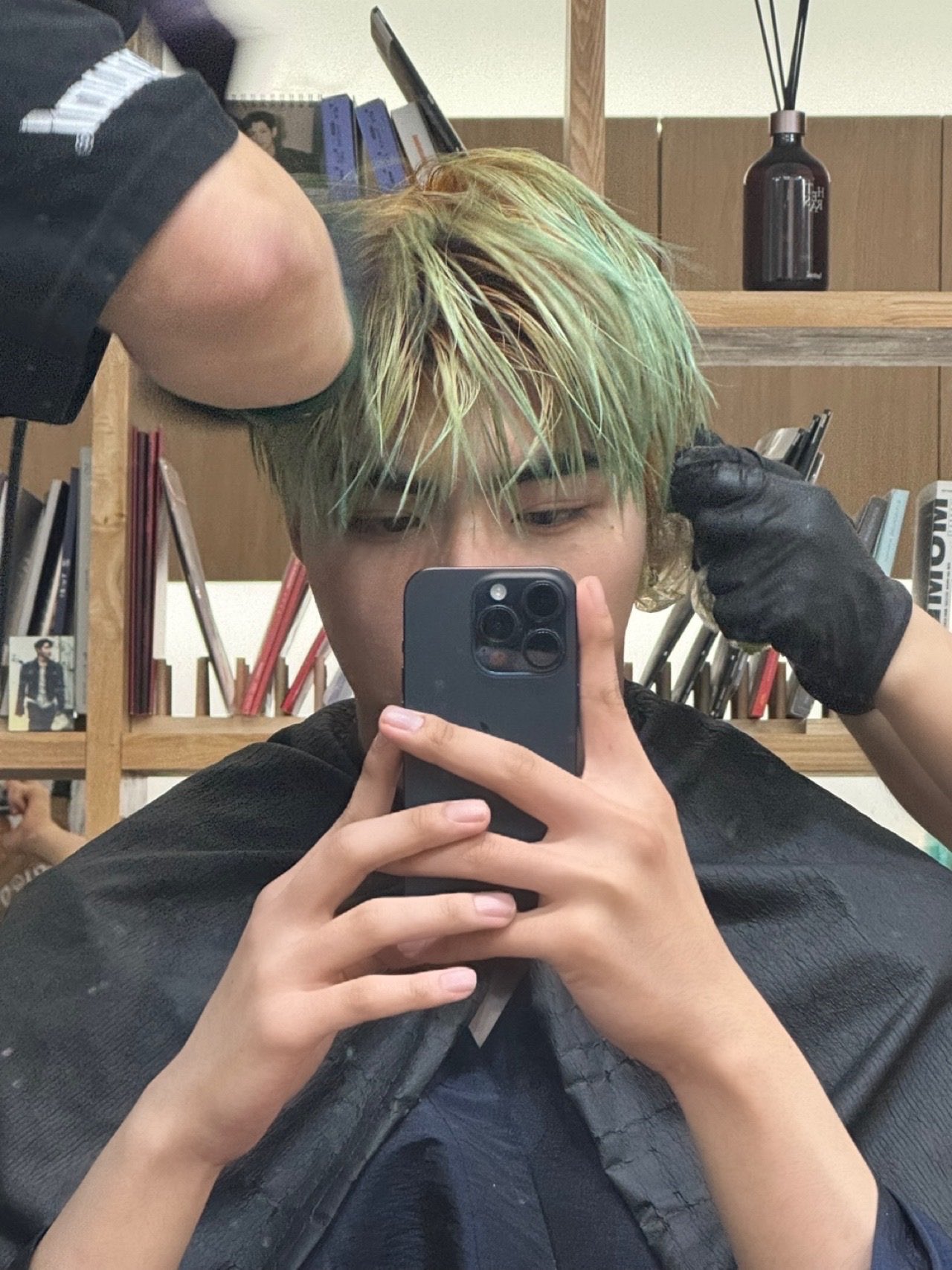 Foto terbaru Park Gunwook (ZEROBASEONE)