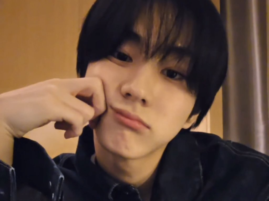 Recent activity shot of Jungwon (ENHYPEN)