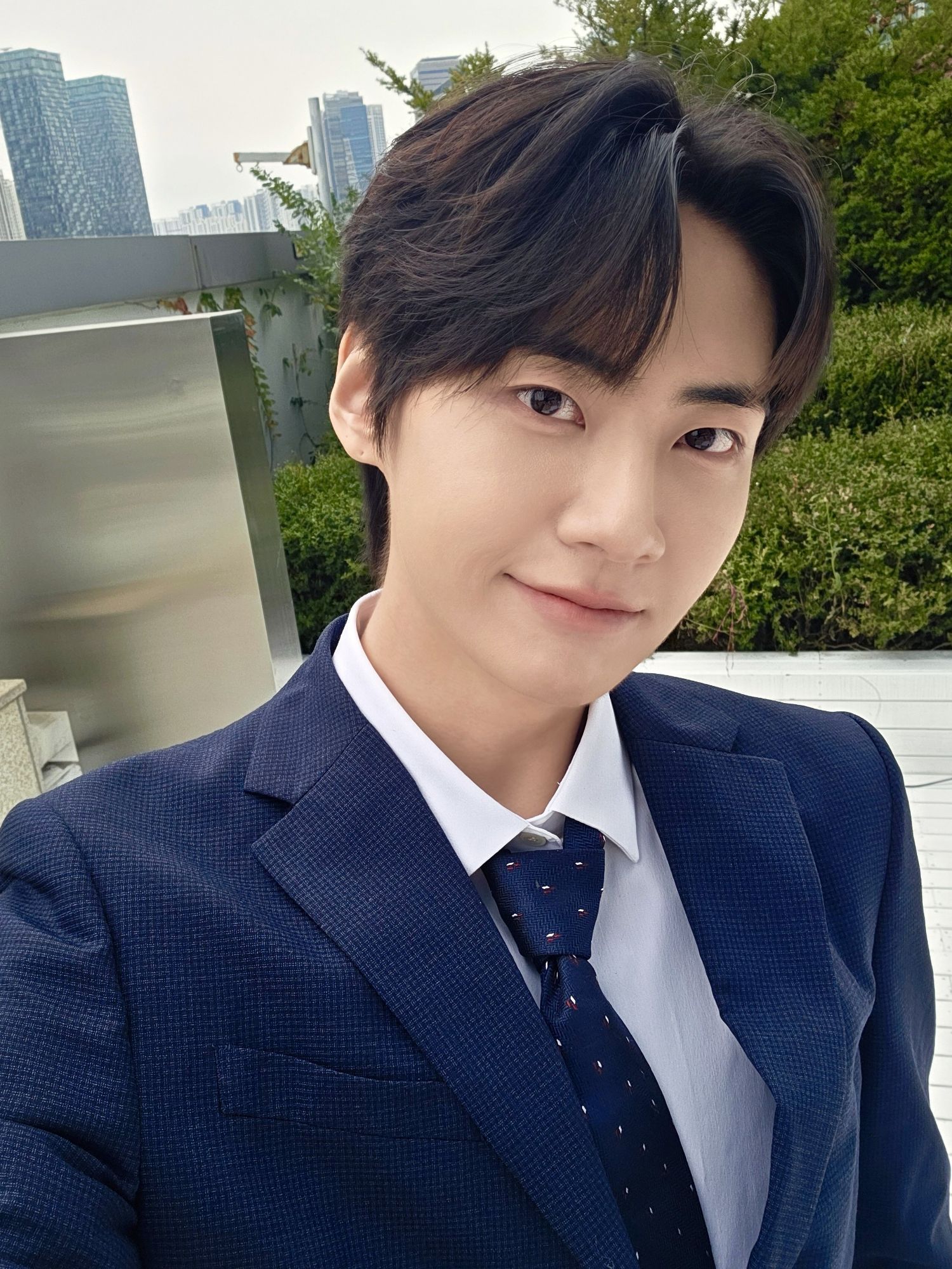 A moment captured by Lee Jinhyuk's fan