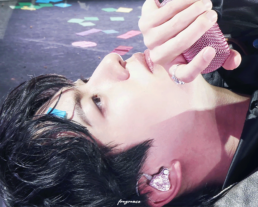 Behind-the-scenes cut of Jin (BTS)