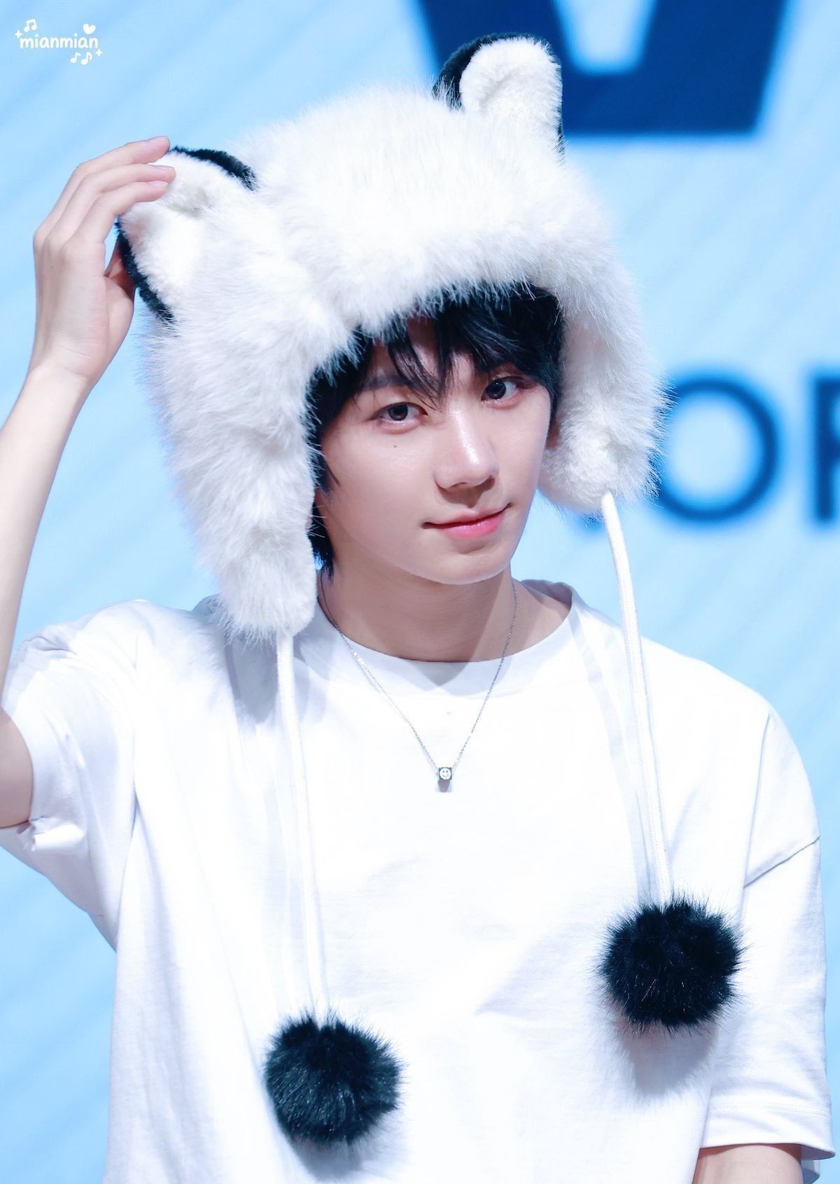 Behind-the-scenes cut of Park Han (AHOF)