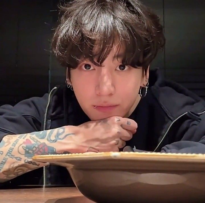 Latest photo of Jungkook (BTS)