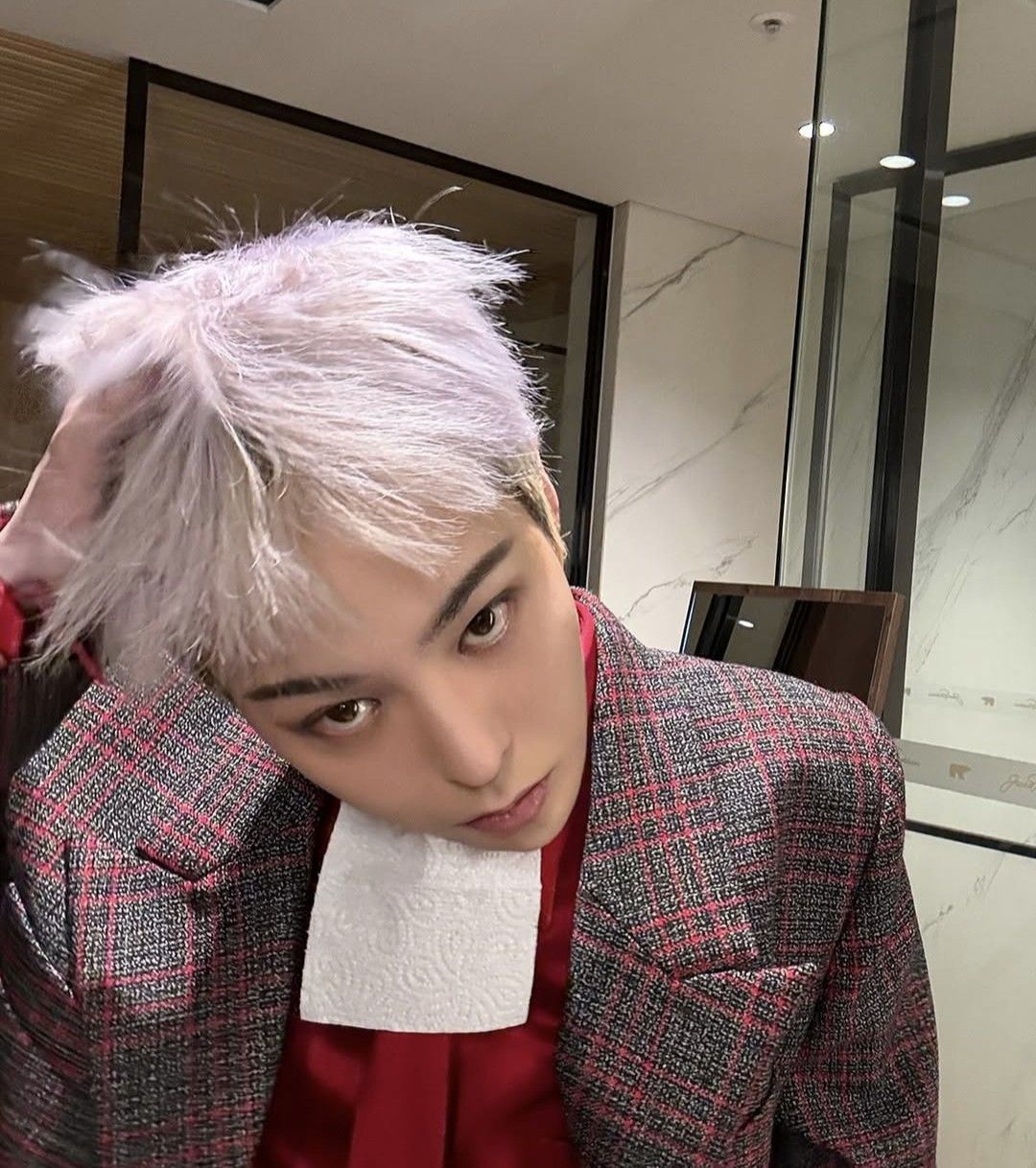 Behind-the-scenes cut of G-DRAGON (BIGBANG)