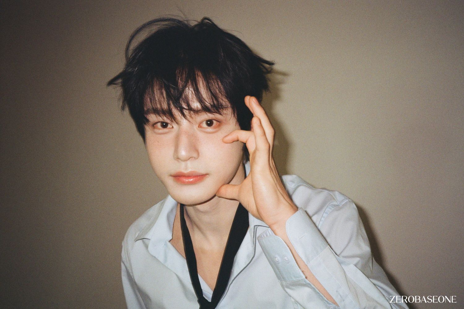 金地雄 (ZEROBASEONE)的幕后花絮