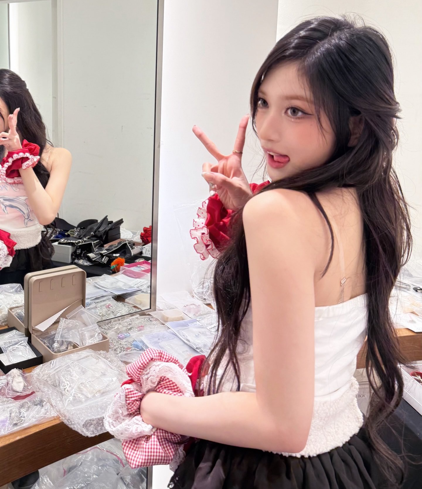 Latest photo of Leeseo (IVE)