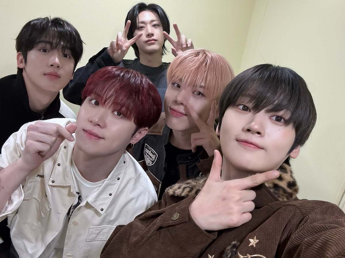 위아이의 최신 사진