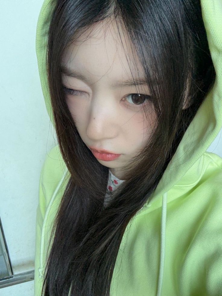 Latest photo of Moka (ILLIT)