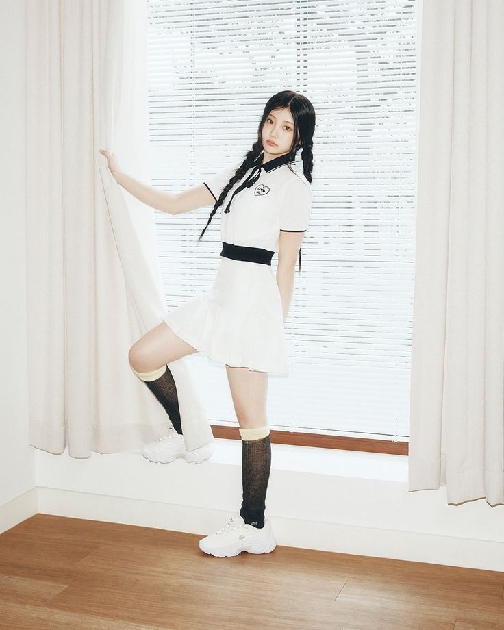 Recent activity shot of Wonhee (ILLIT)