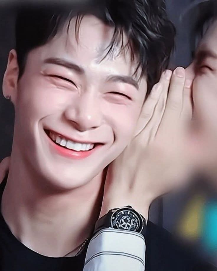 A moment captured by Moonbin (ASTRO)'s fan